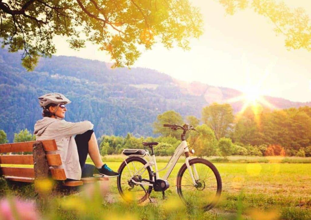 Fahrrad auf Wiese